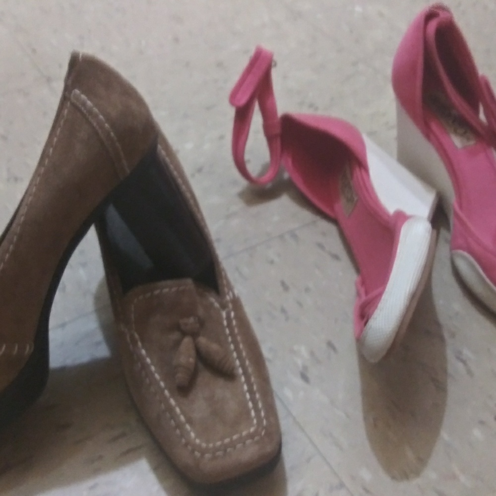 Shoes - Picture 2 of 5